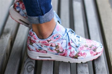 nike schuhe damen mit blumenmuster|Nike Schuhe für Damen online kaufen.